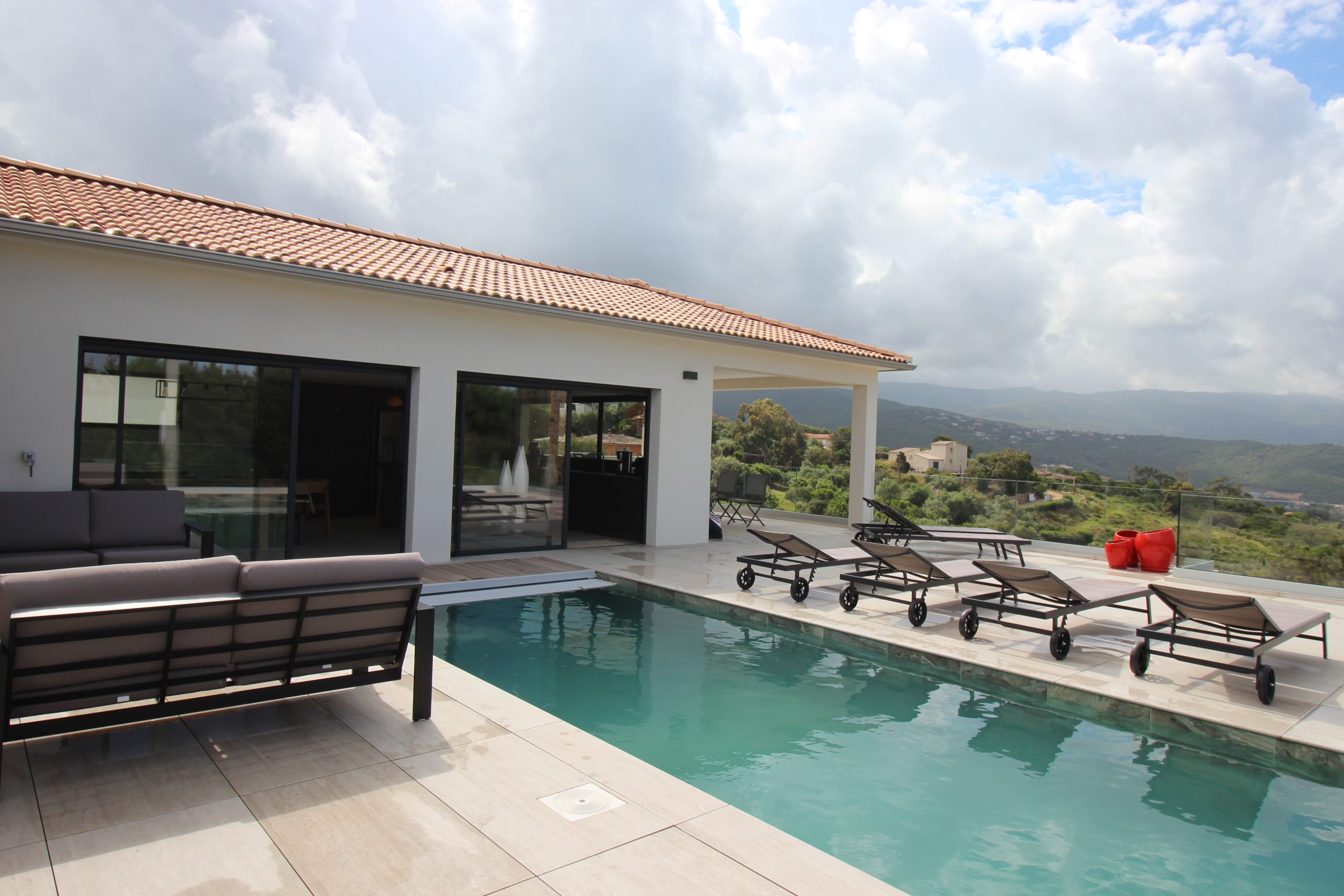 Vue de la terrasse T7<br />
 au rez-de-Chaussée